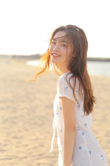 大女侠与小郎中